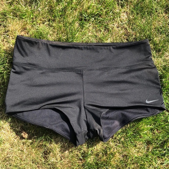 NIKE black Booty shorts ~ large - Picture 4 of 9
